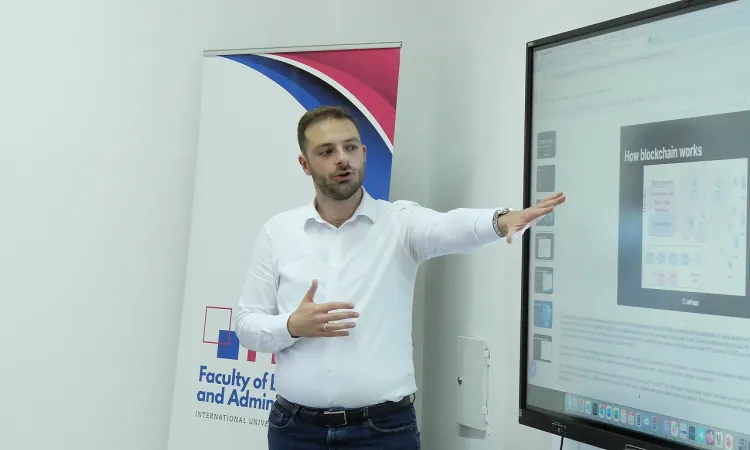 Razumijevanje DeFi: Otkrivanje budućnosti finansija na IUS-u